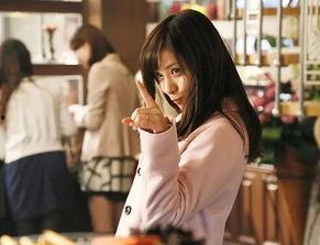 娱乐吃瓜女配图片,吃瓜群众的娱乐盛宴