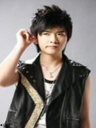 闫安资料,从平凡走向卓越的奋斗历程