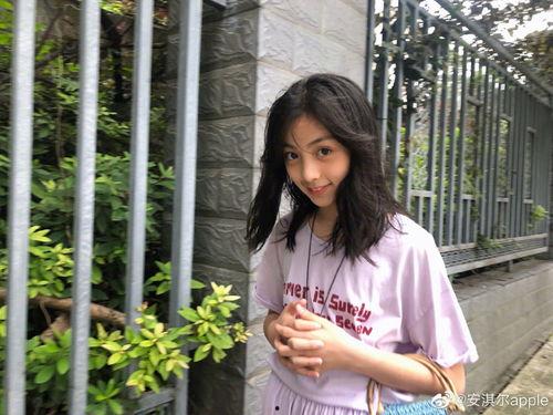 王梓璇的全部裙子照片